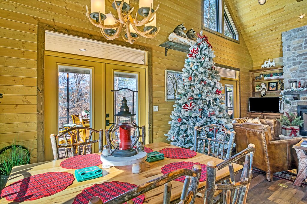 Christmas Cabin Decoration