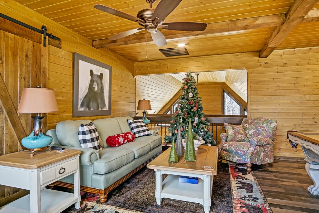 Christmas Cabin Decoration